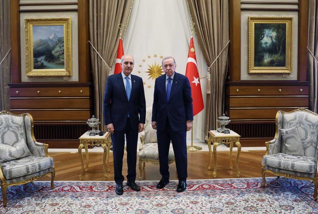 Cumhurbaşkanı Erdoğan, TBMM Başkanı Kurtulmuş ile görüştü Cumhurbaşkanı Erdoğan, TBMM Başkanı Kurtulmuş ile görüştü