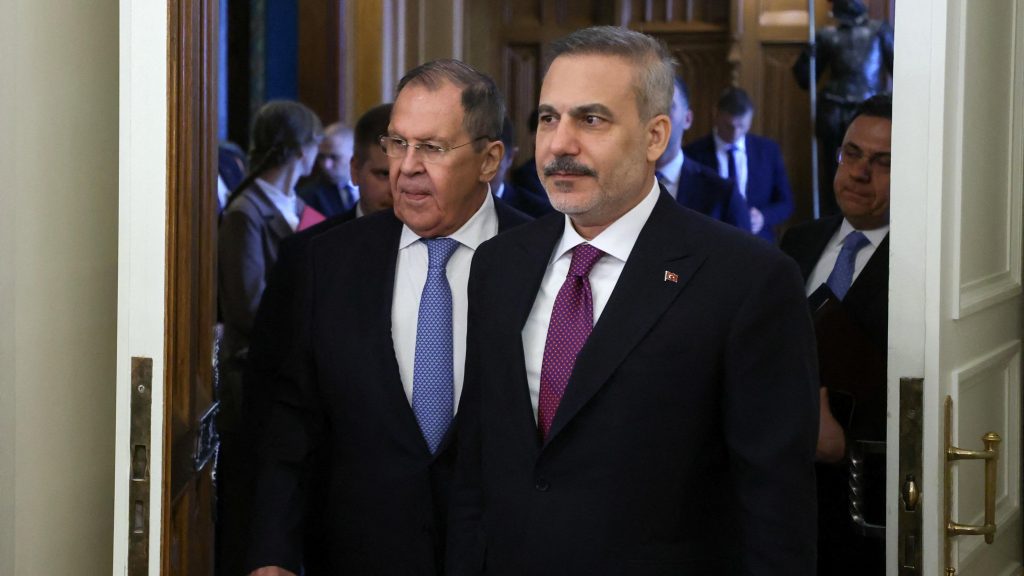 disisleri-bakani-fidan-rusyada-hurmuz-bogazi-gecise-acik-tutulmali-KvEFIYfs.jpg