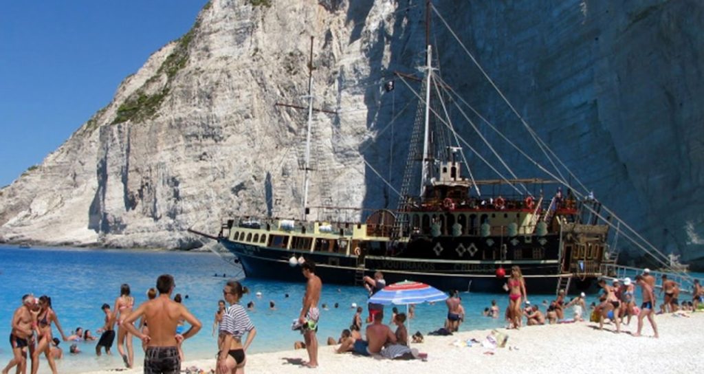 Dünyaca ünlü plaja giriş yasaklandı dunyaca-unlu-plaja-giris-yasaklandi-MqvFswIG.jpg