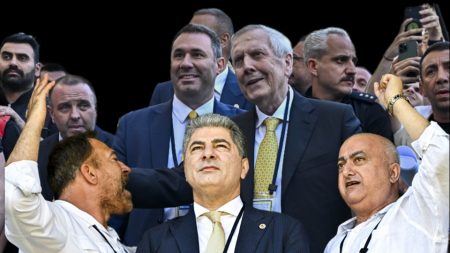 Fenerbahçe yeni başkanını seçiyor, oy verme işlemi başladı