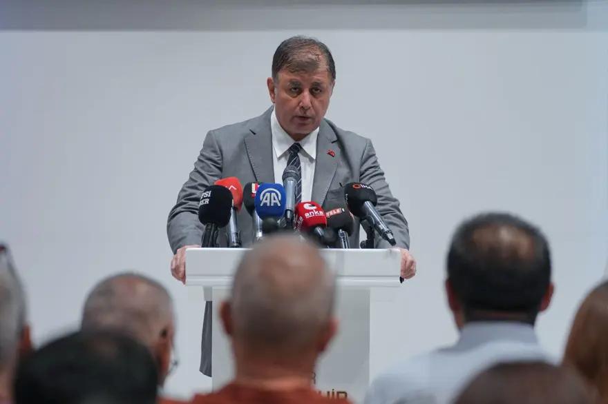 İzmir Büyükşehir Belediye Başkanı Cemil Tugay, CHP’den istifa etti