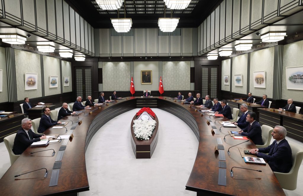 Kabine bugün toplanıyor. Ana gündem NATO Liderler Zirvesi