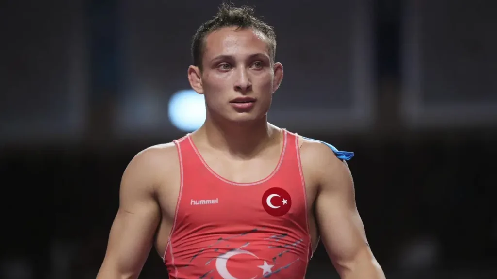 Milli güreşçilerden Moğolistan’da 2 madalya