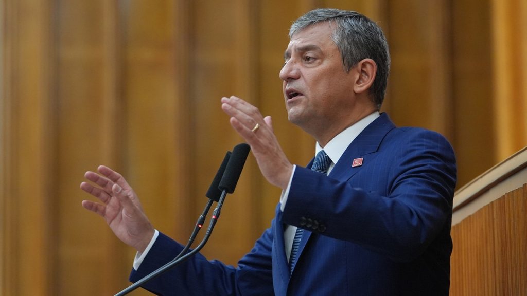 ozgur-ozelden-kurultay-ve-yeni-parti-aciklamasi-jVQzz7VH.jpg