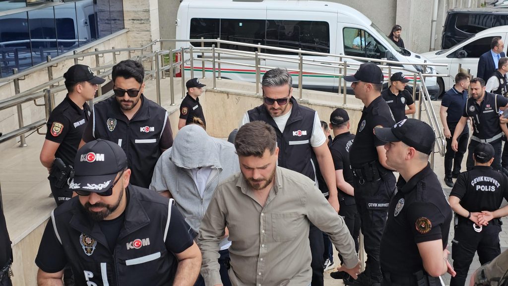 Rüşvet alıp kürtaj yapan doktora operasyon.