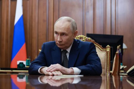 Rusya Devlet Başkanı Putin, ülkede akaryakıt sorunlarının sürdüğünü söyledi Rusya Devlet Başkanı Putin, ülkede akaryakıt sorunlarının sürdüğünü söyledi
