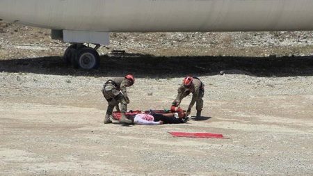Türkiye ve KKTC’den nefes kesen tatbikat Türkiye ve KKTC’den nefes kesen tatbikat