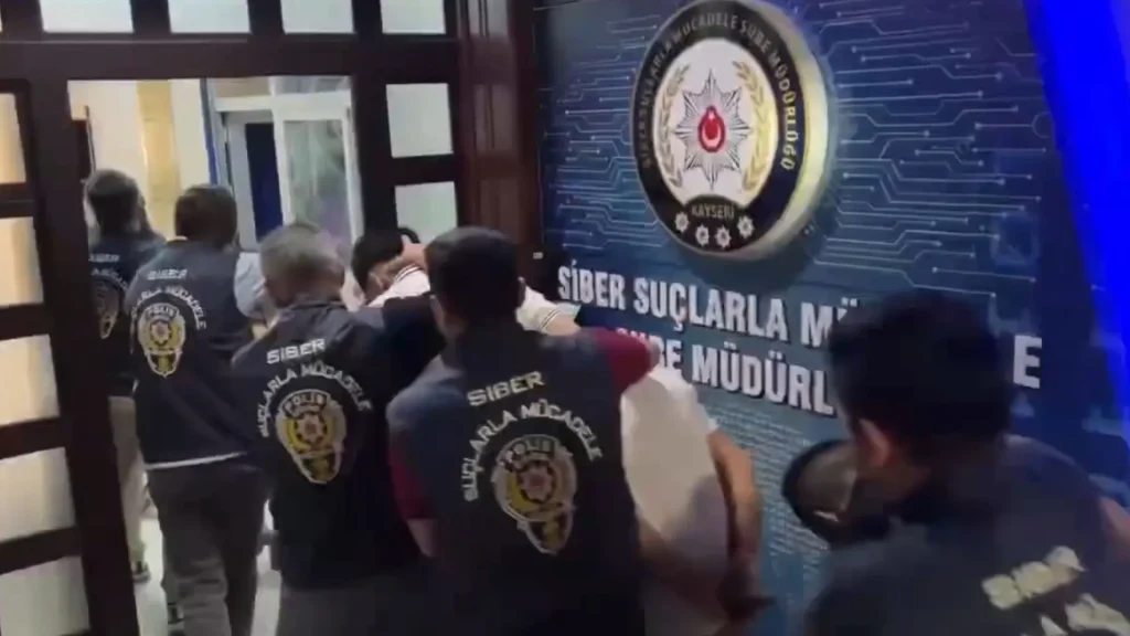 39 ilde siber suç operasyonu: 361 tutuklama