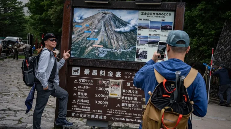 Fuji Dağı’nda trajedi ve mucize aynı gün yaşandı