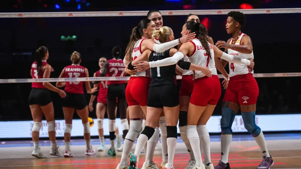 A Milli Kadın Voleybol Takımı yarı finalde A Milli Kadın Voleybol Takımı yarı finalde