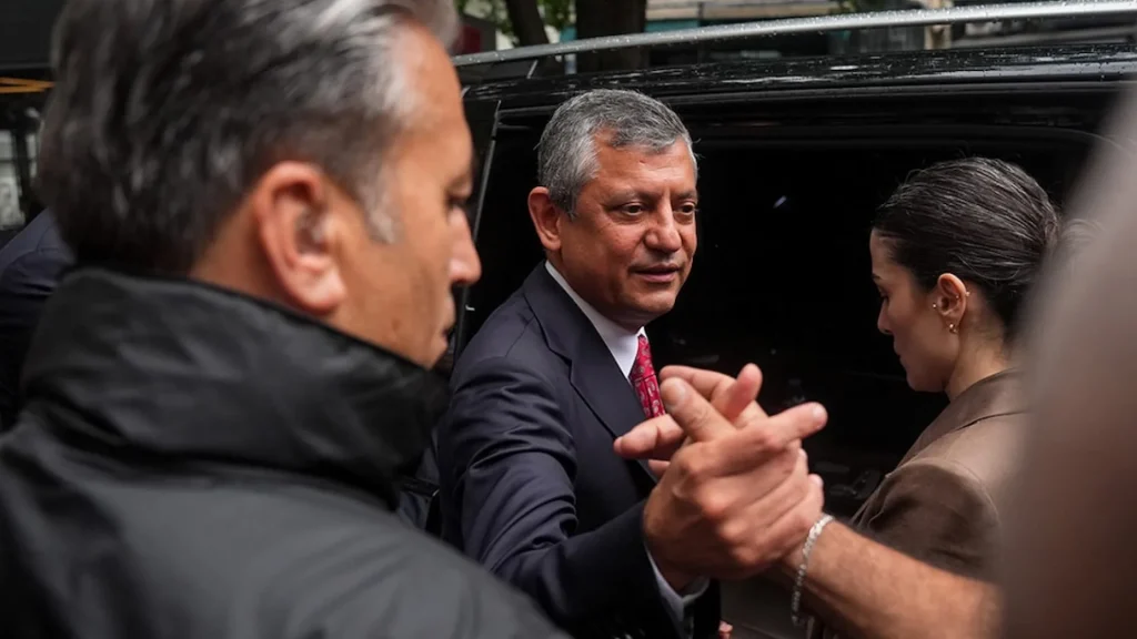 Ankara koridorlarını hareketlendiren kulis! CHP’den 200 belediye başkanı YENİ Parti’ye geçecek