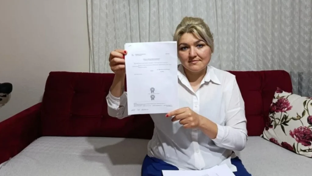 Ankete katıldı, başına gelmeyen kalmadı. Maaşına haciz geldi, banka hesapları bloke edildi