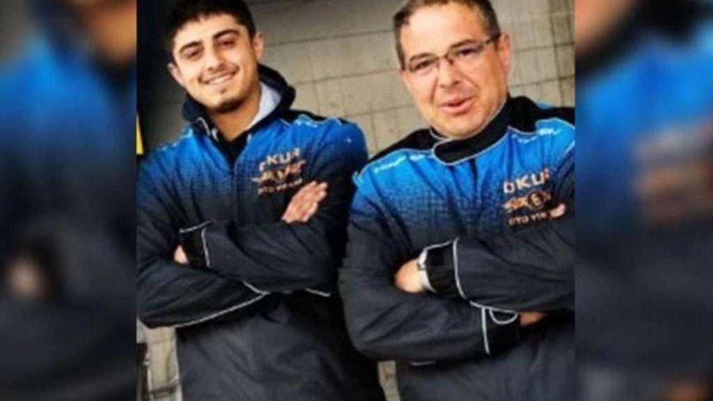 Baba ve oğlu tır yıkarken hayatını kaybetti