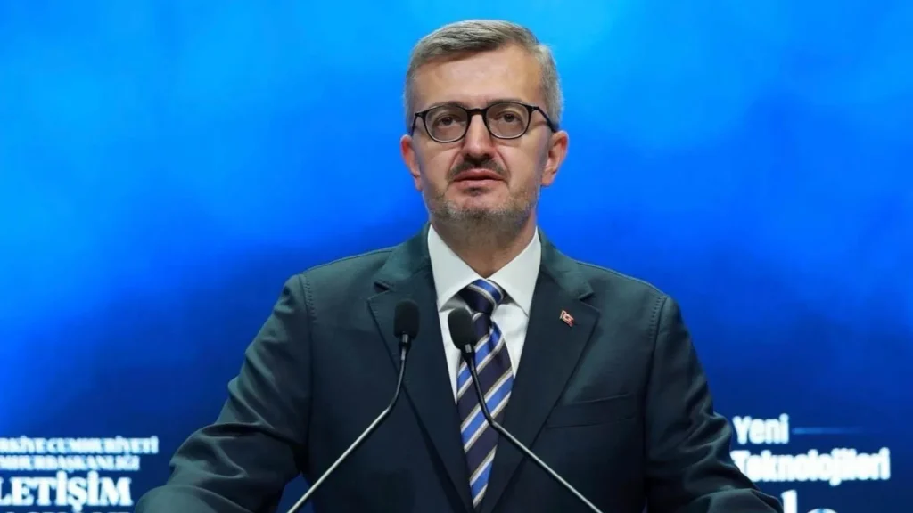 Burhanettin Duran: Mavi Vatan’daki haklarımızı korumaya devam edeceğiz Burhanettin Duran: Mavi Vatan’daki haklarımızı korumaya devam edeceğiz