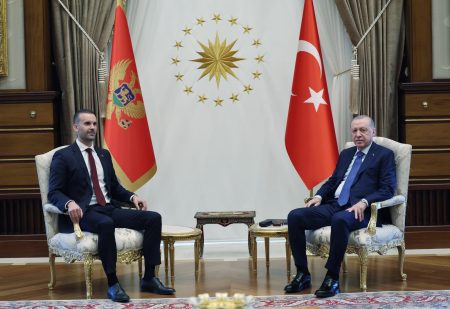 Cumhurbaşkanı Erdoğan’dan üç önemli görüşme Cumhurbaşkanı Erdoğan’dan üç önemli görüşme