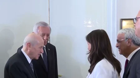 DEM Parti heyetinden Bahçeli’ye ziyaret