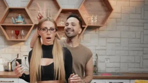 Derya Uluğ’dan nişanlısına destek