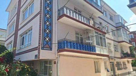 Emekli polis, cezaevinden izinli çıkıp kendisini bıçaklayan oğlunu öldürdü Emekli polis, cezaevinden izinli çıkıp kendisini bıçaklayan oğlunu öldürdü