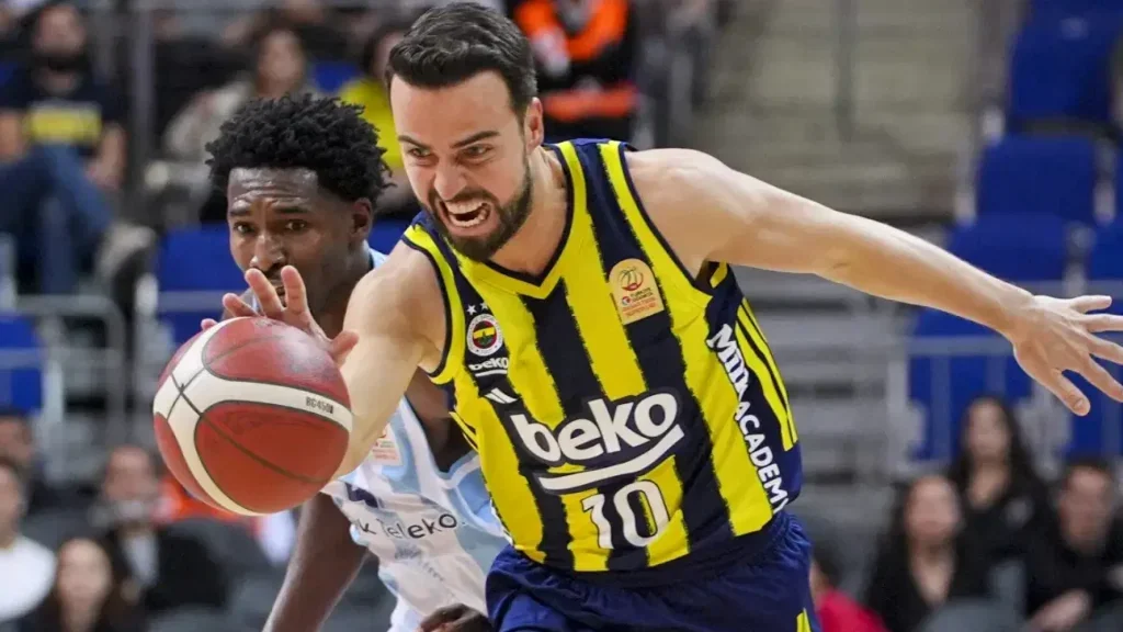 Fenerbahçe’den Melih Mahmutoğlu kararı Fenerbahçe’den Melih Mahmutoğlu kararı