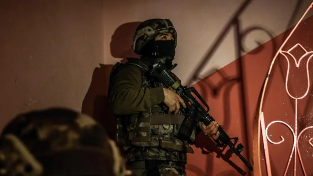 FETÖ’ye 81 ilde operasyon: 968 gözaltı kararı