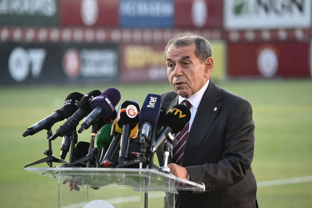 Galatasaray Kulübü Başkanı Dursun Özbek: ”Gereken hamleleri yapacağız” Galatasaray Kulübü Başkanı Dursun Özbek: ”Gereken hamleleri yapacağız”