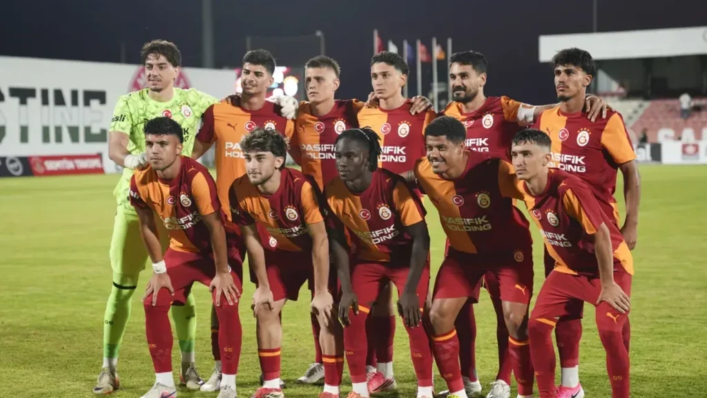 Galatasaray’dan gol yağmuru. Golünü attı, Icardi sevinci yaptı. Galatasaray’dan gol yağmuru. Golünü attı, Icardi sevinci yaptı.