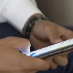 Görünmez tehlike cebe kadar girdi: Dokunduktan sonra ellerinizi mutlaka yıkamanız gereken 3 günlük eşya