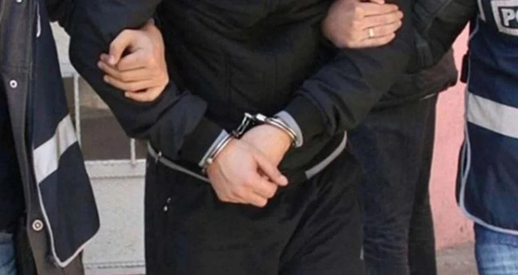 Hatay’da kablo hırsızlığı yaptıkları iddiasıyla 3 zanlı tutuklandı