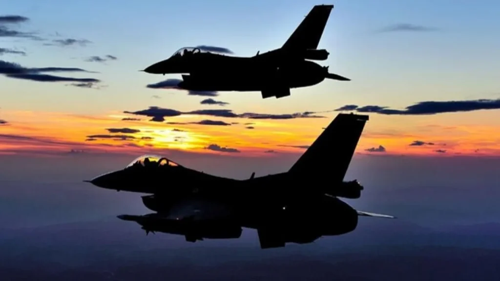 Hava sahasına izinsiz girdi, F-16 tarafından düşürüldü Hava sahasına izinsiz girdi, F-16 tarafından düşürüldü