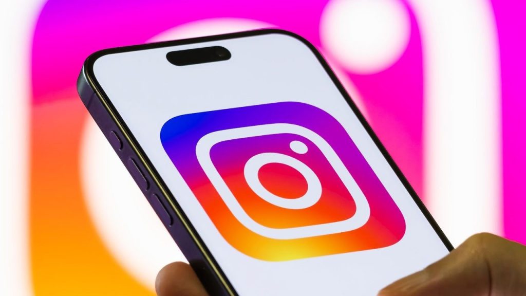 Instagram’ın yapay zekası fotoğraflarınızı izinsiz kullanacak Instagram’ın yapay zekası fotoğraflarınızı izinsiz kullanacak