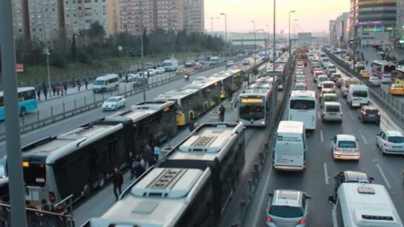 İstanbul’da toplu ulaşıma zam