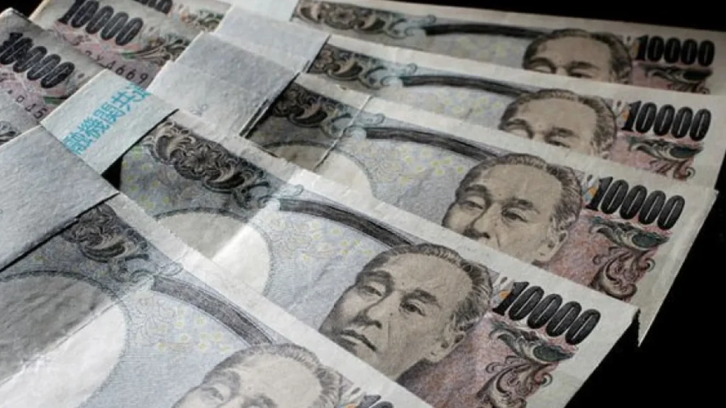 Japon yeni 40 yılın en düşük seviyesine yakın Japon yeni 40 yılın en düşük seviyesine yakın