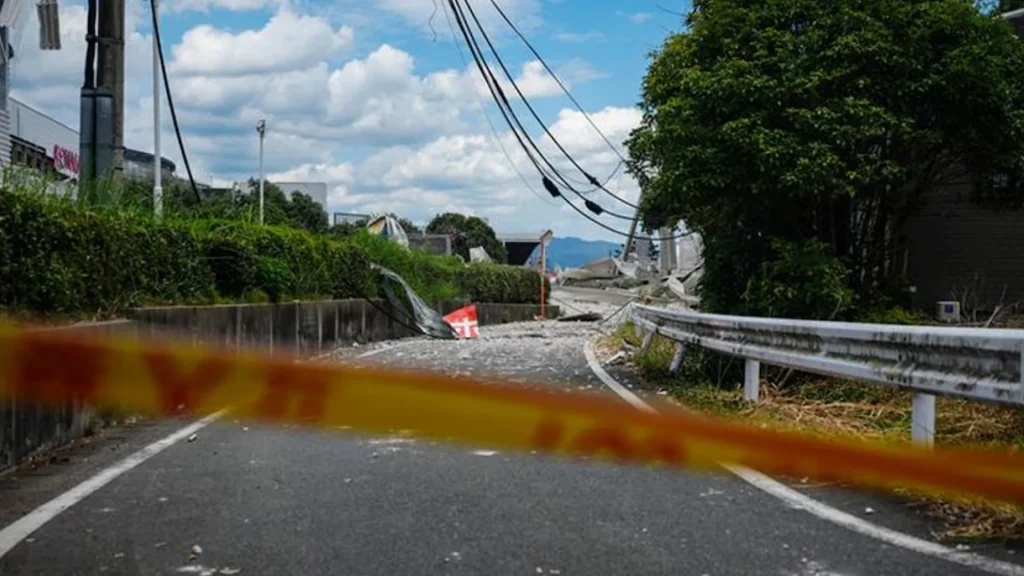 Japonya’daki depremde 14 kişi hayatını kaybetti Japonya’daki depremde 14 kişi hayatını kaybetti