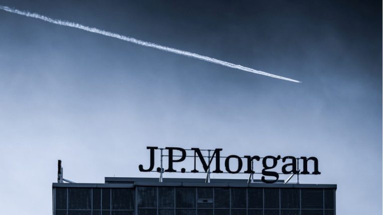 JPMorgan’dan altın tahmininde temkinli revizyon