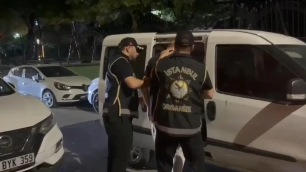 Kamuda köstebek operasyonu. Çok sayıda gözaltı var Kamuda köstebek operasyonu. Çok sayıda gözaltı var