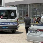 Kendisine 500 bin TL borcu olan emlakçıyı silahla vurdu