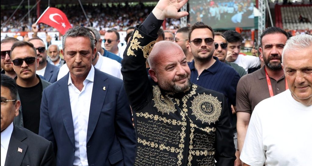 Kırkpınar’da ağa belli oldu! 46 milyon 666 bin 666 lira verdi Kırkpınar’da ağa belli oldu! 46 milyon 666 bin 666 lira verdi