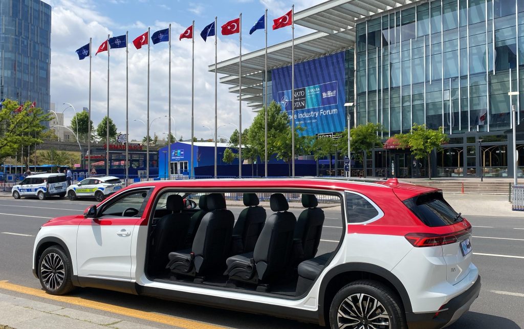 NATO’ya özel Togg limuzin NATO’ya özel Togg limuzin