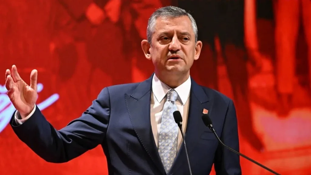 Özel’den ‘olağanüstü kurultay’ hamlesi: Mahkemeye başvuru yapacaklar
