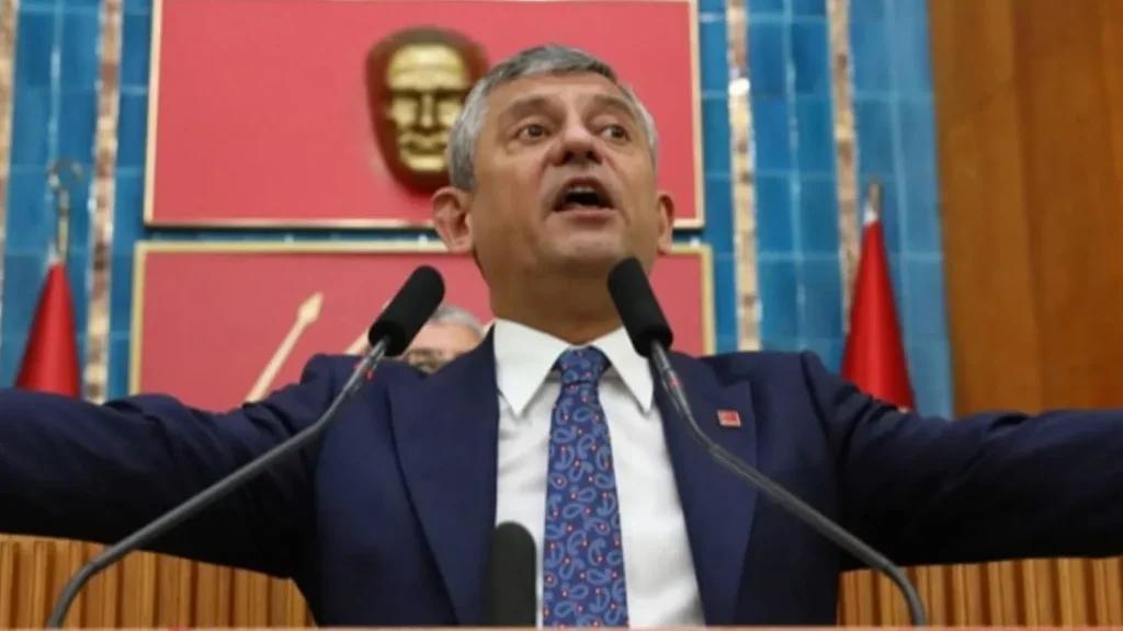 Özel’den peni parti ilanı sonrası ilk paylaşım Özel’den peni parti ilanı sonrası ilk paylaşım
