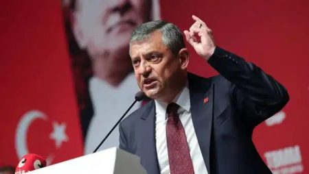 Özgür Özel’den şehit Jandarma Uzman Çavuş Mehmet Demirbaş için taziye mesajı Özgür Özel’den şehit Jandarma Uzman Çavuş Mehmet Demirbaş için taziye mesajı