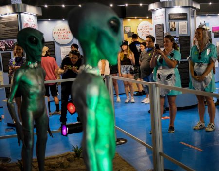 Pentagon yeni UFO arşivini kamuoyuyla paylaştı. “Çok hızlıydı” Pentagon yeni UFO arşivini kamuoyuyla paylaştı. “Çok hızlıydı”
