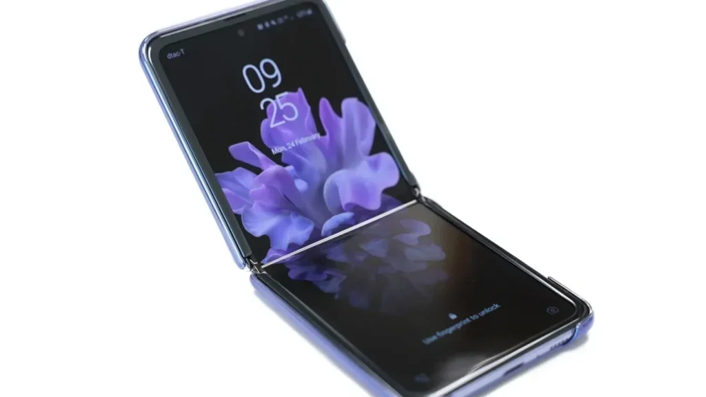 Samsung Galaxy Z Flip serisi yolun sonuna mı geldi? Samsung Galaxy Z Flip serisi yolun sonuna mı geldi?