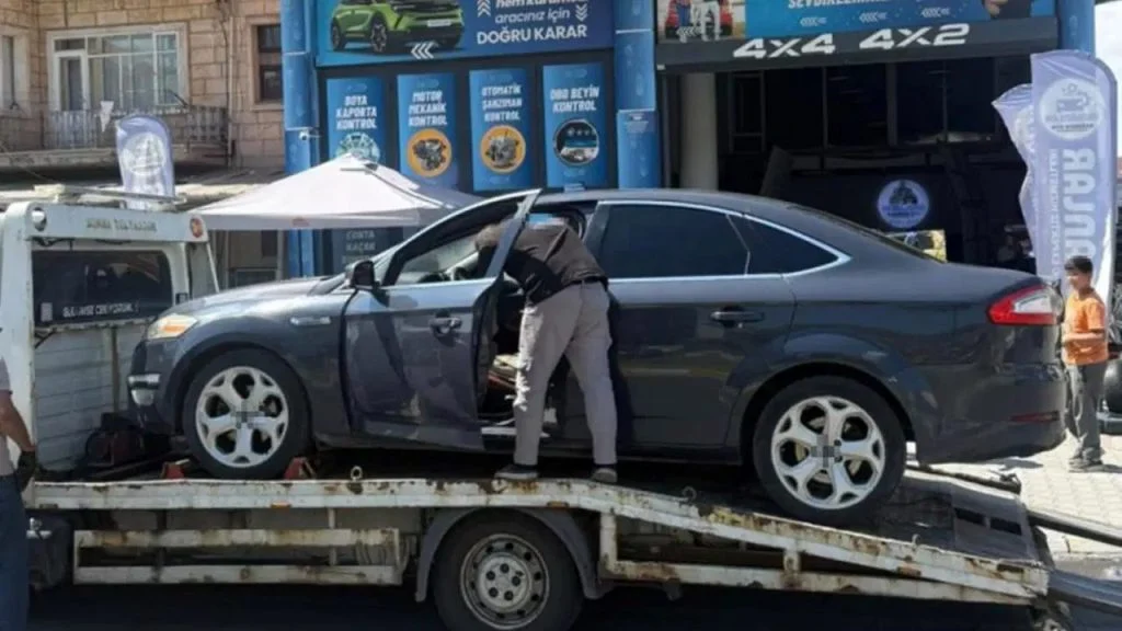 Satmak istediği aracın içi farklı, dışı farkı, ruhsatı farklı çıktı Satmak istediği aracın içi farklı, dışı farkı, ruhsatı farklı çıktı
