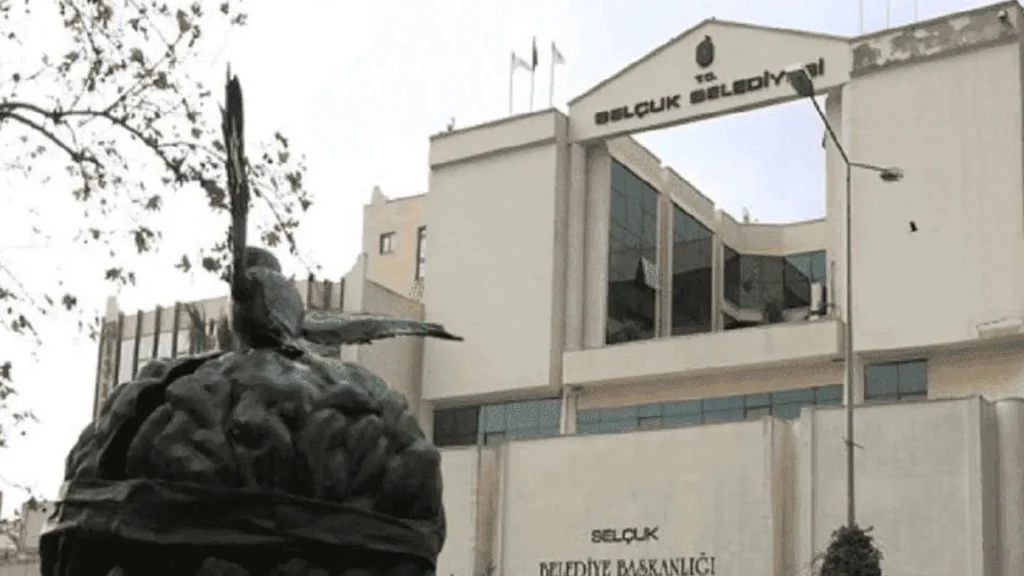 Selçuk Belediyesi’nde toplu istifa: Meclis’te CHP’li üye kalmadı