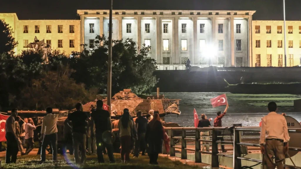 Siyasilerden 15 Temmuz mesajları. “Tarihi bir dönüm noktası”