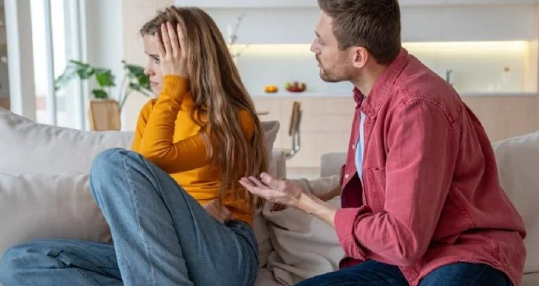 Terapistlere göre bir ilişkinin sağlıksız olduğunu gösteren 7 işaret