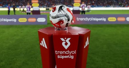 TFF resmen duyurdu! Futbolda yeni kurallar Türkiye’ye geliyor