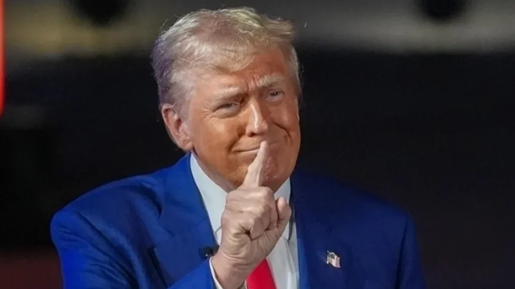 Trump: Hürmüz Boğazı, İran hariç gemi trafiğine açık