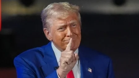 Trump: Hürmüz Boğazı, İran hariç gemi trafiğine açık Trump: Hürmüz Boğazı, İran hariç gemi trafiğine açık